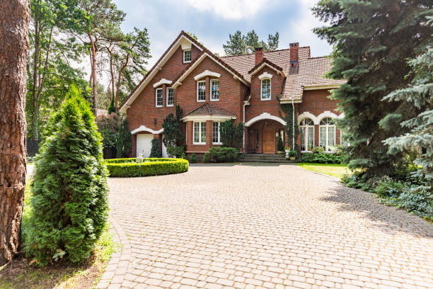 Best Driveway Paving Contractor  in Kennewick, WA