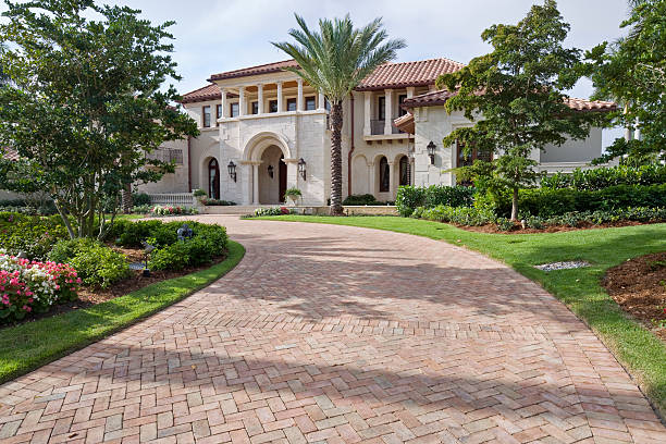 Best Local Driveway Pavers  in Kennewick, WA